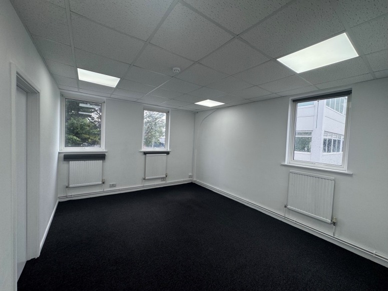 7 Westfield Road, Slyfield, Guildford, GU1 1RR