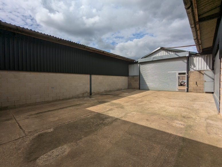 Unit B3, Chinthurst Farm, Chinthurst Lane, Bramley, Surrey GU5 0DR