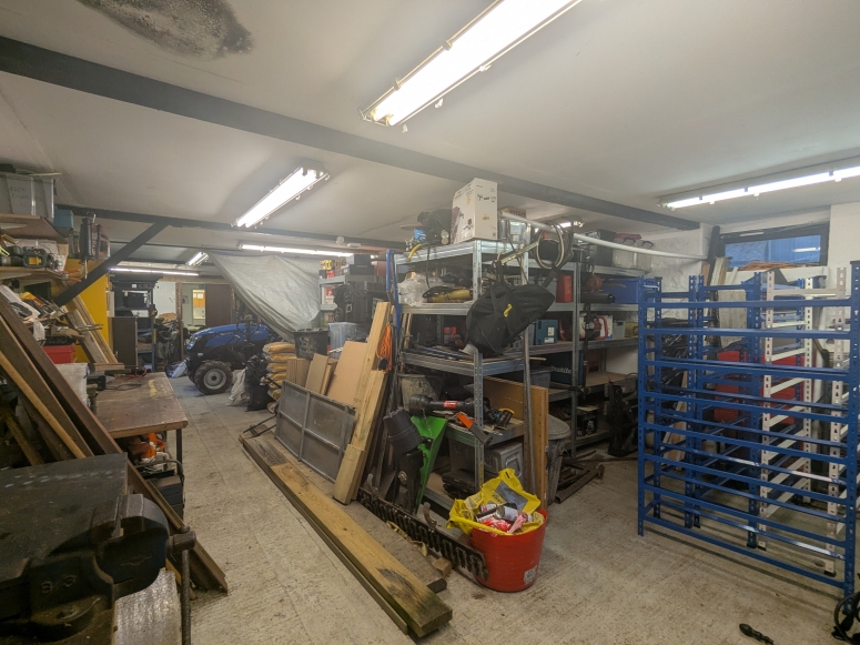 Piccards Farm Barn, Sandy Lane, Guildford, GU3 1HD