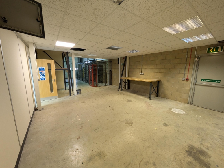 Unit 9, Pegasus Court, Aldershot, Hampshire, GU12 4QP