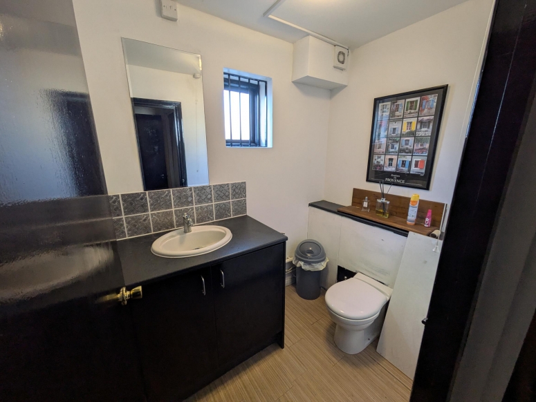 8 Lower Mead, Hillbrow Road, Liss, GU33 7RL