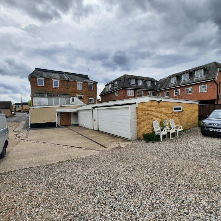 113-121, Goldsworth Road, Woking, GU21 6LR