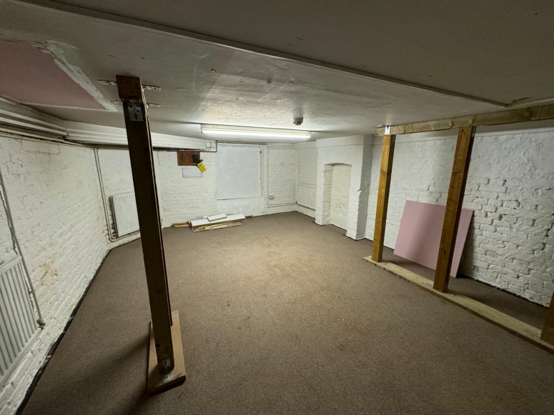 94 Stoke Road, Guildford, GU1 4JN