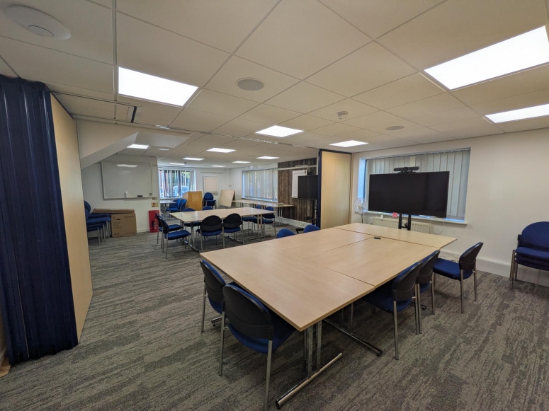 Units 20-22, Parklands, Railton Road, Guildford, GU2 9JX