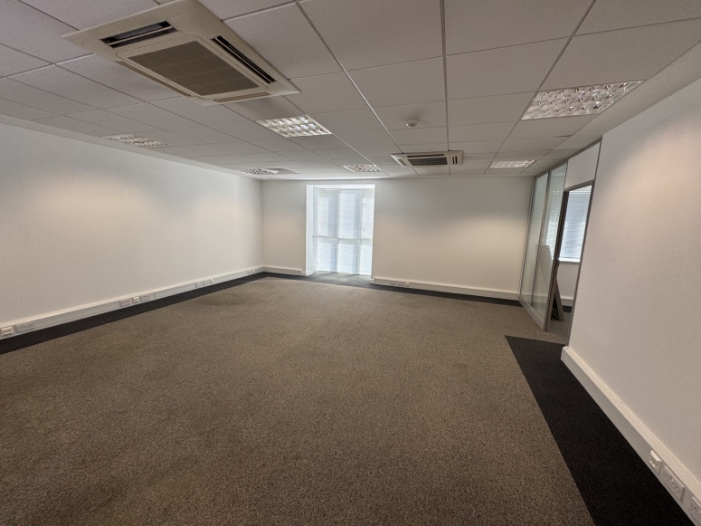 7 Faraday Road, Off Woodbridge Road, Guildford, GU1 1EA