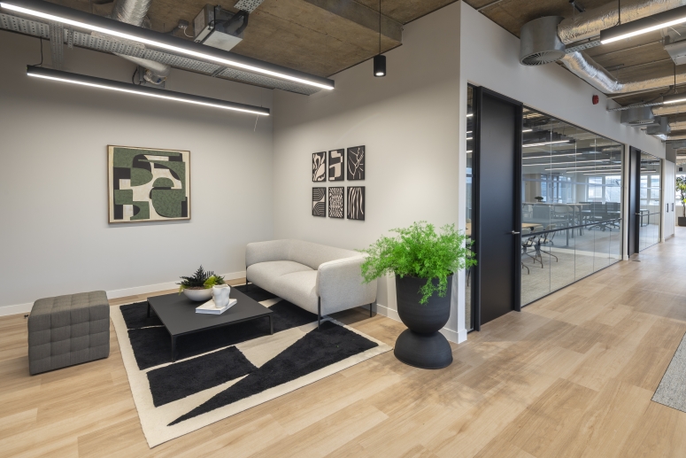 Friary Court, Guildford, Surrey GU1 4EH