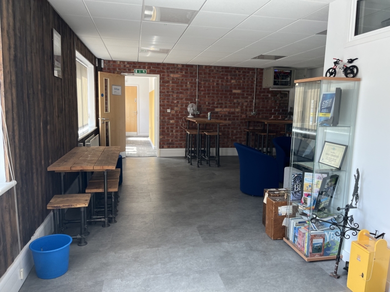 Units 20-22, Parklands, Railton Road, Guildford, GU2 9JX