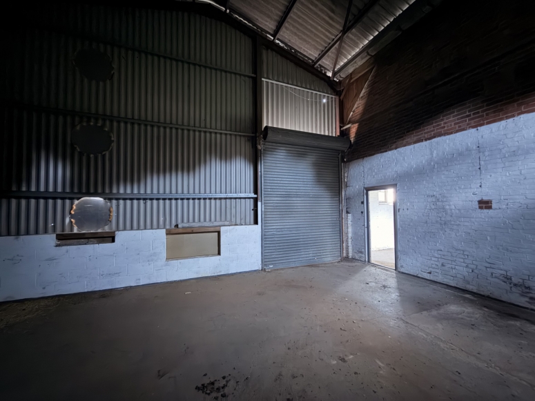 Piccards Farm Barn, Sandy Lane, Guildford, GU3 1HD