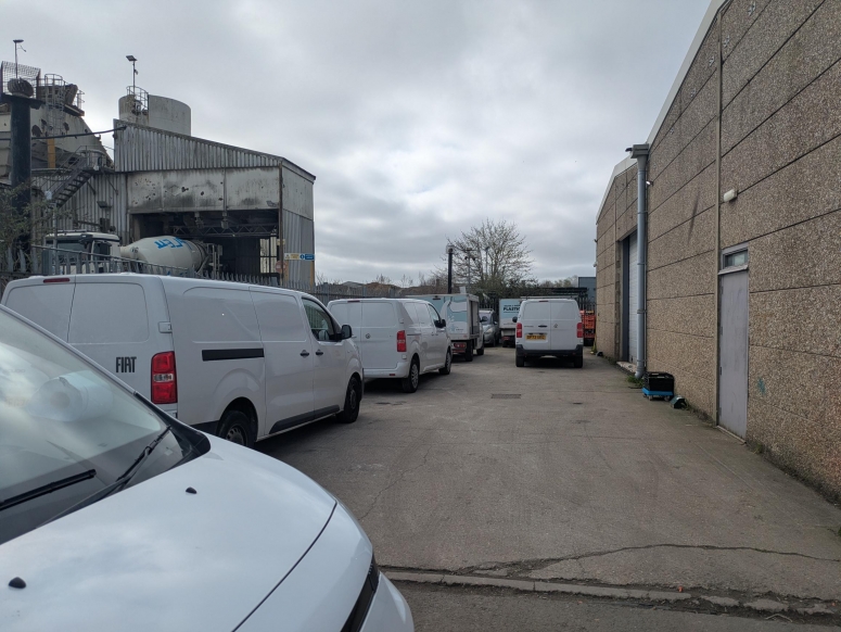 16 Westfield Road, Slyfield Industrial Estate, Guildford, GU1 1RR