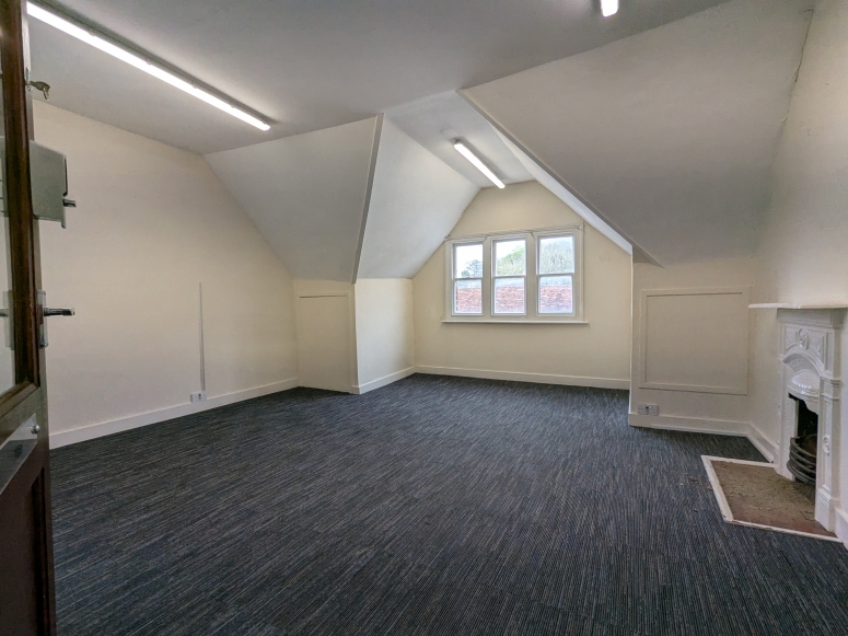 14 High Street, Bramley, GU5 0HF