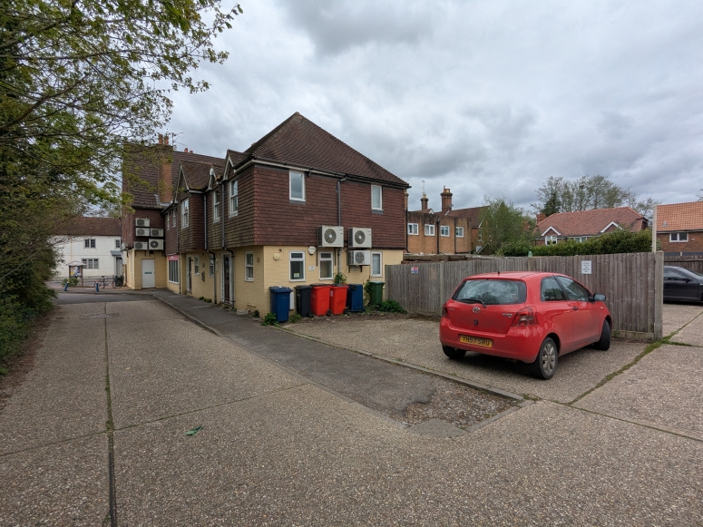 14 High Street, Bramley, GU5 0HF