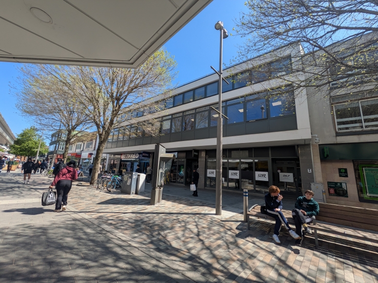 Morris House, 34 Commercial Way, Woking, Surrey, GU21 6EN