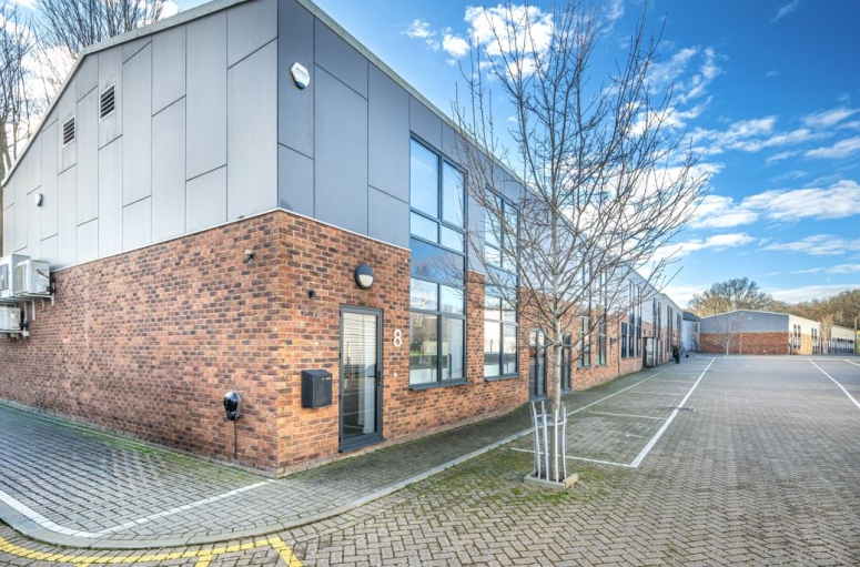 Unit 8, Heyworth Business Park, Guildford, GU3 1AF